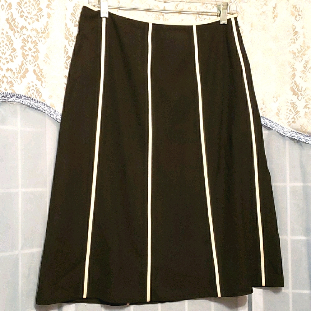 ANN TAYLOR STRIPED POLYESTER/RAYON SKIRT SZ 8